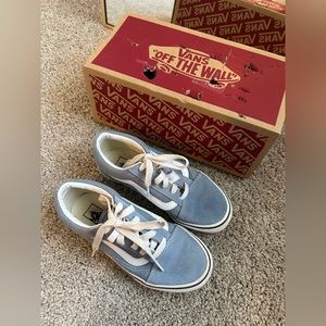 Kids Old Skool Vans Size 1 in Ashley Blue